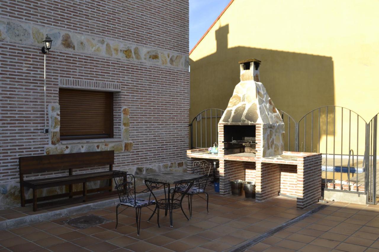 Apartamentos "Casa Rural De Aldea" Aldea del Fresno ภายนอก รูปภาพ