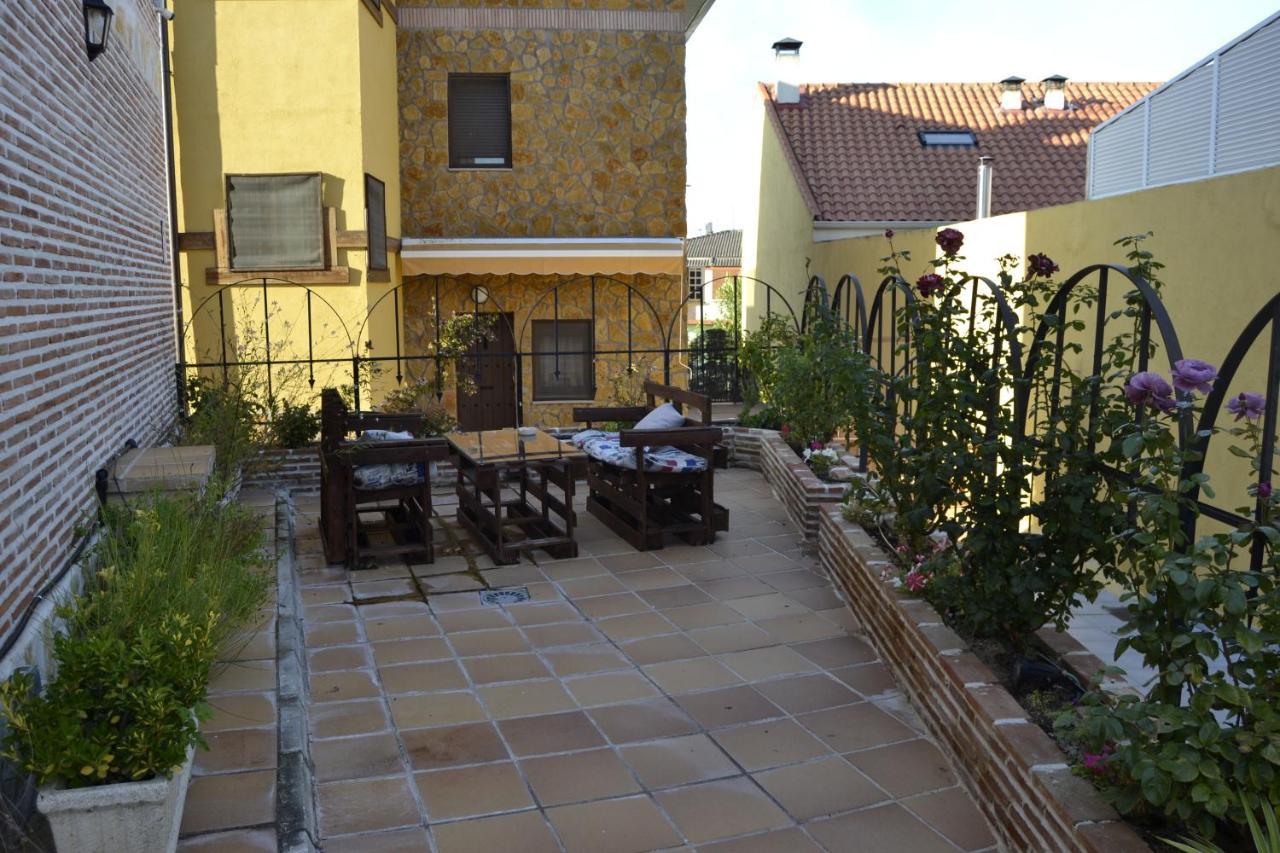 Apartamentos "Casa Rural De Aldea" Aldea del Fresno ภายนอก รูปภาพ