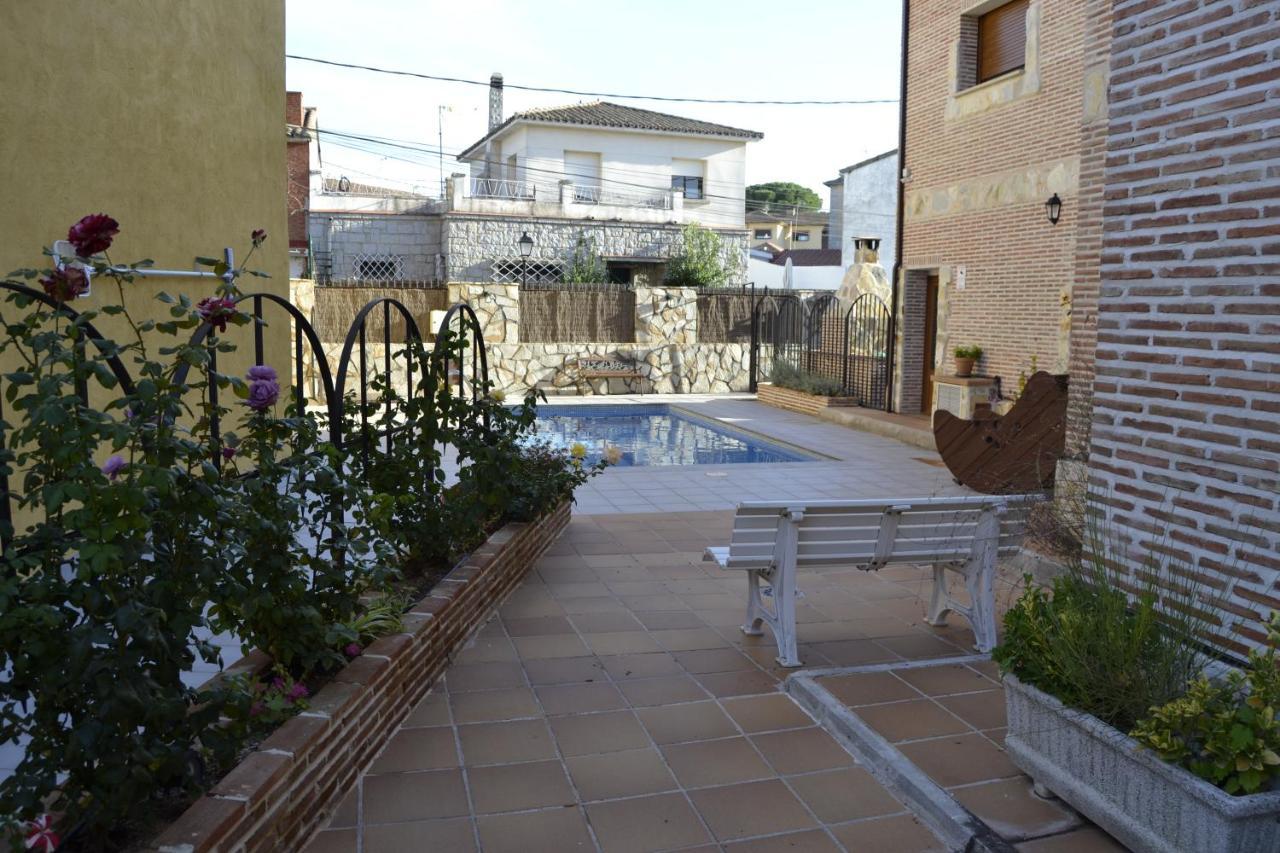 Apartamentos "Casa Rural De Aldea" Aldea del Fresno ภายนอก รูปภาพ