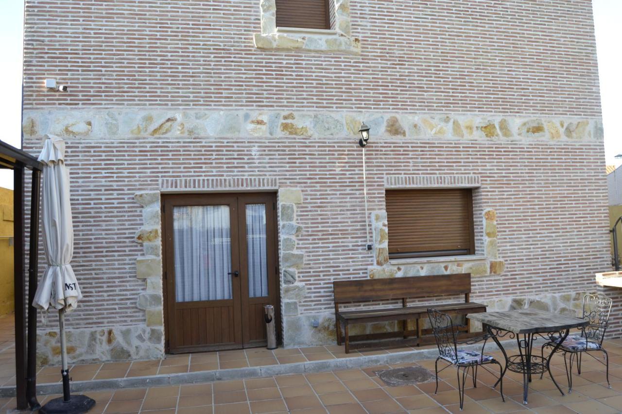 Apartamentos "Casa Rural De Aldea" Aldea del Fresno ภายนอก รูปภาพ