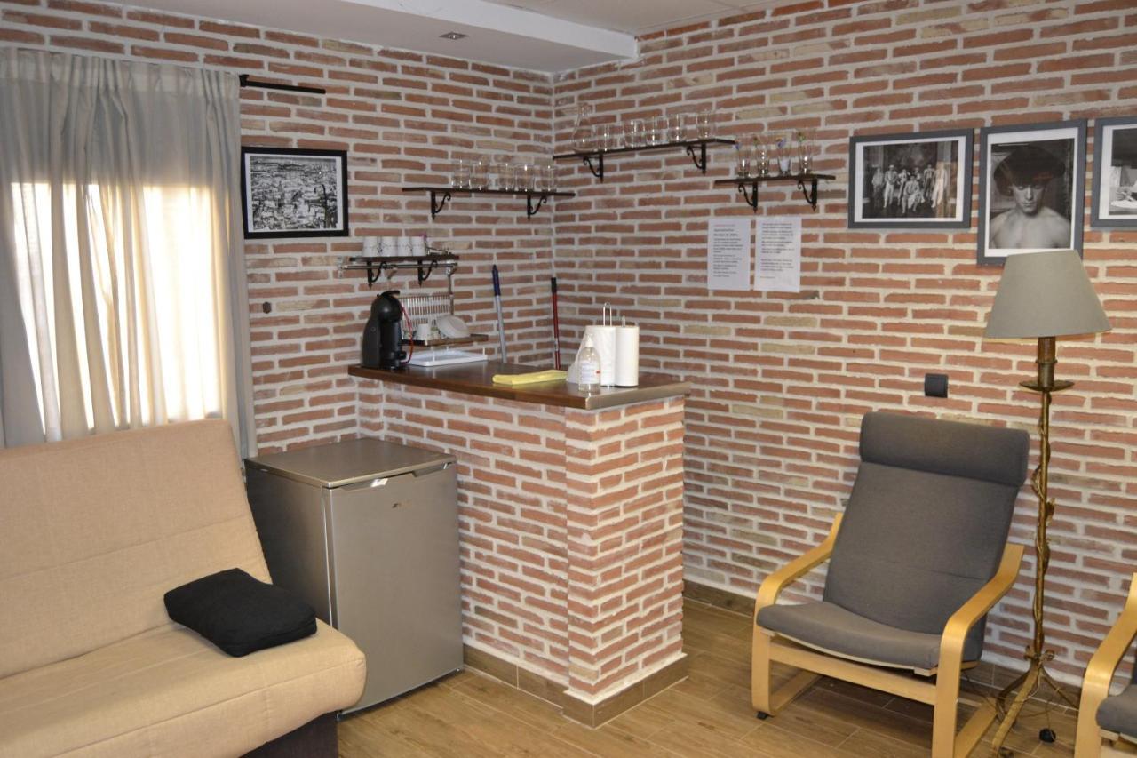 Apartamentos "Casa Rural De Aldea" Aldea del Fresno ภายนอก รูปภาพ