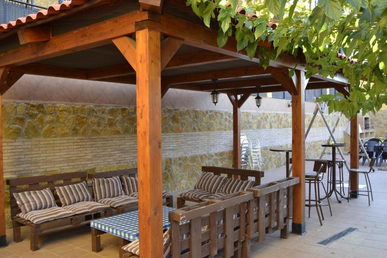 Apartamentos "Casa Rural De Aldea" Aldea del Fresno ภายนอก รูปภาพ