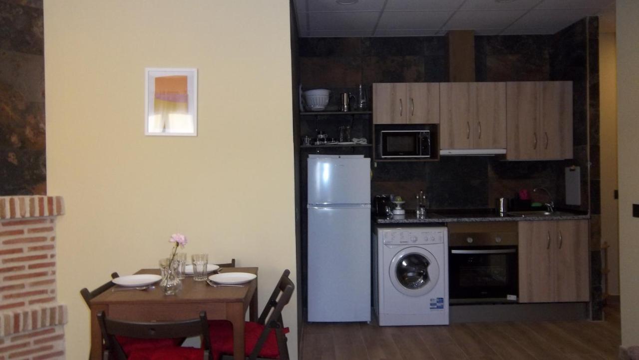 Apartamentos "Casa Rural De Aldea" Aldea del Fresno ภายนอก รูปภาพ