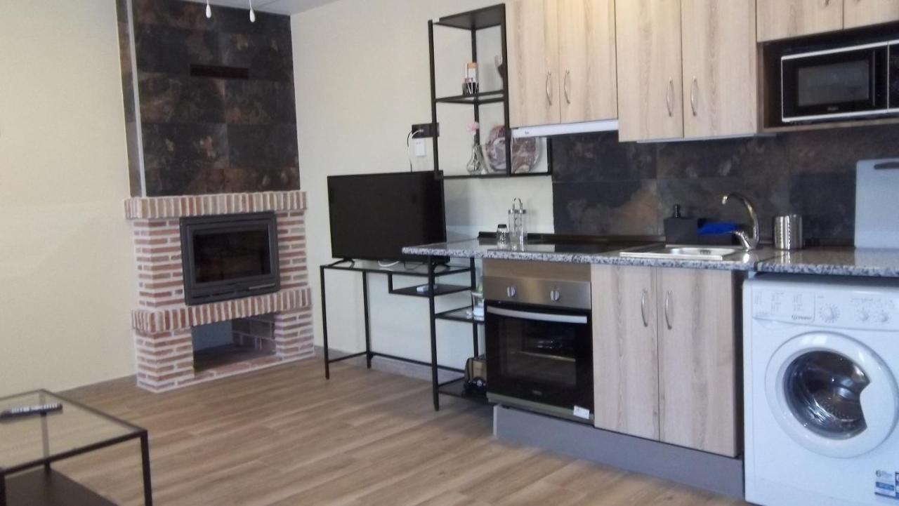 Apartamentos "Casa Rural De Aldea" Aldea del Fresno ภายนอก รูปภาพ