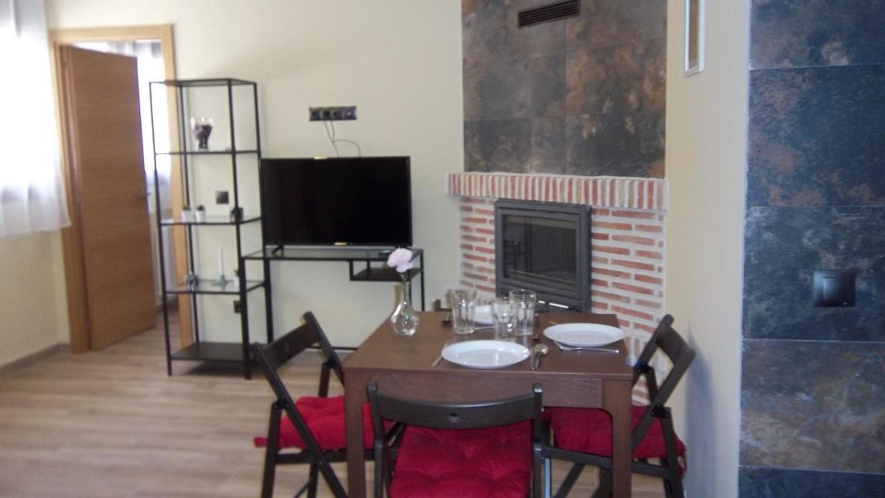 Apartamentos "Casa Rural De Aldea" Aldea del Fresno ภายนอก รูปภาพ