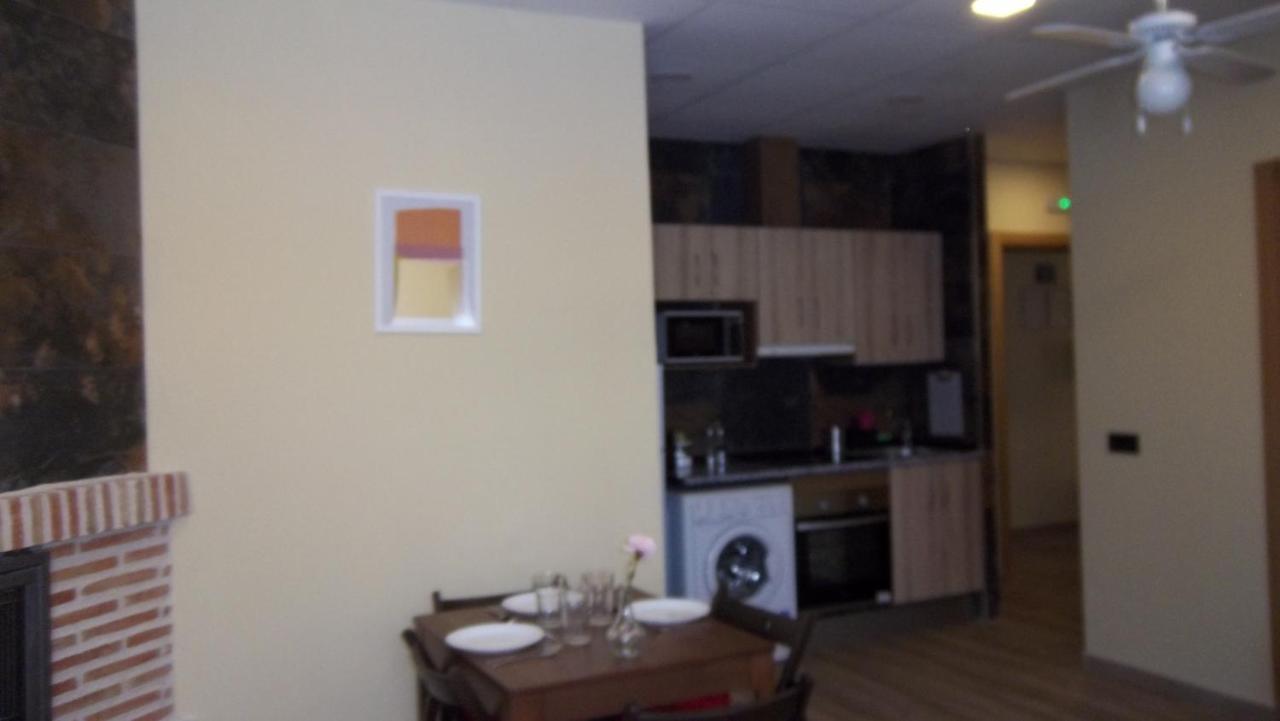 Apartamentos "Casa Rural De Aldea" Aldea del Fresno ภายนอก รูปภาพ