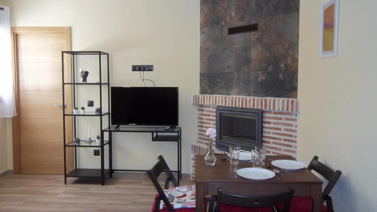 Apartamentos "Casa Rural De Aldea" Aldea del Fresno ภายนอก รูปภาพ